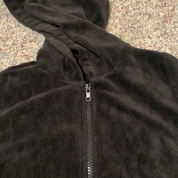 Girls black fleece jacket animal print size 7/8 - Picture 3 of 4